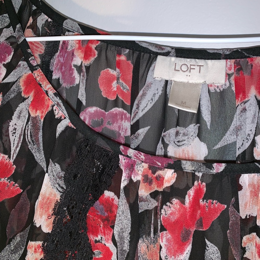 Loft Floral Blouse - Picture 2 of 5